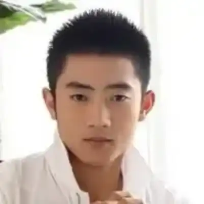 平槐怡